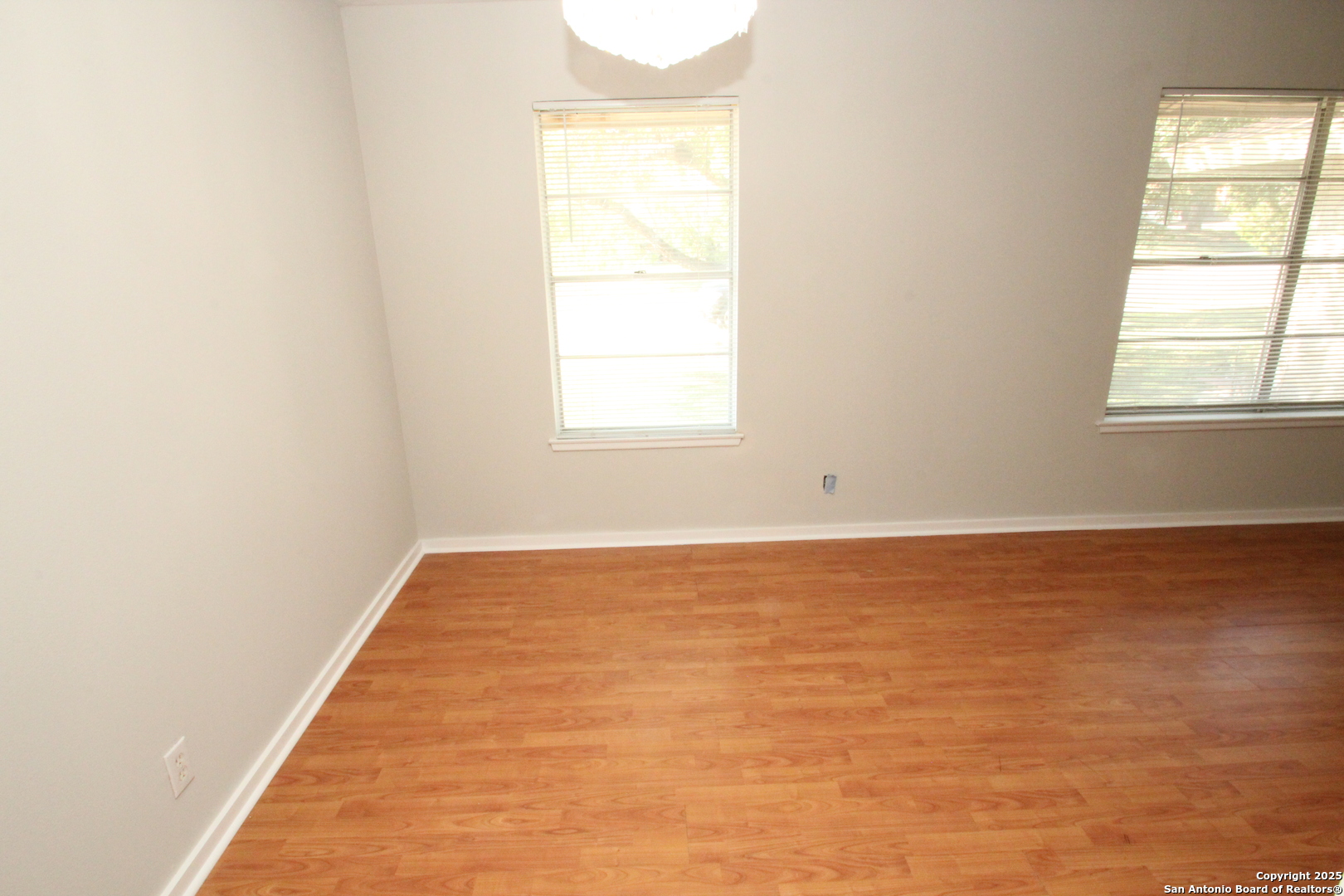 310 Threadneedle Lane San Antonio TX 78227