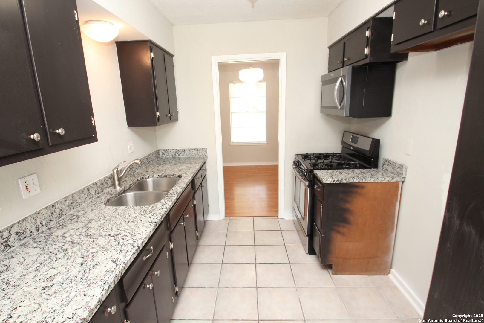 310 Threadneedle Lane San Antonio TX 78227