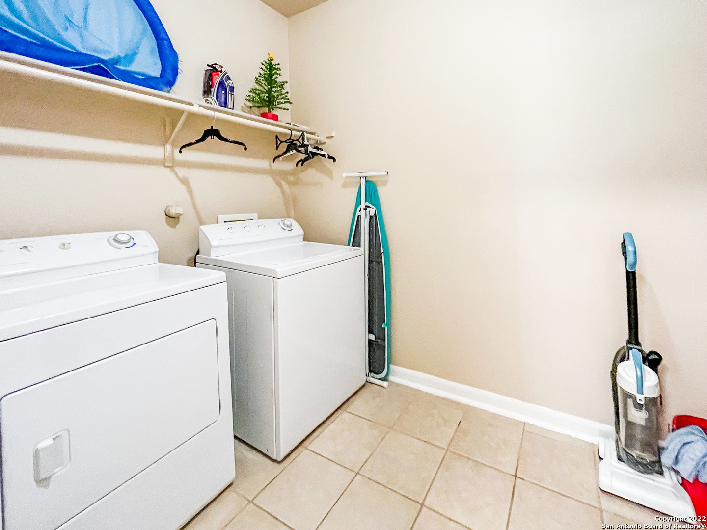 151 Chapel Hill Circle, San Antonio TX 78240