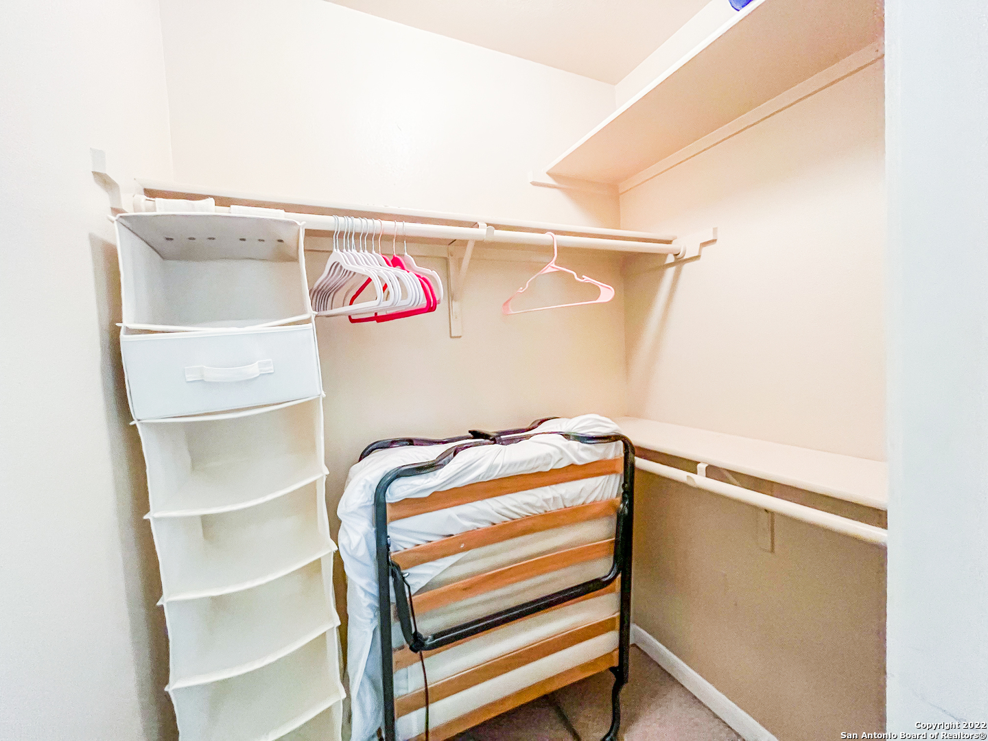 151 Chapel Hill Circle, San Antonio TX 78240