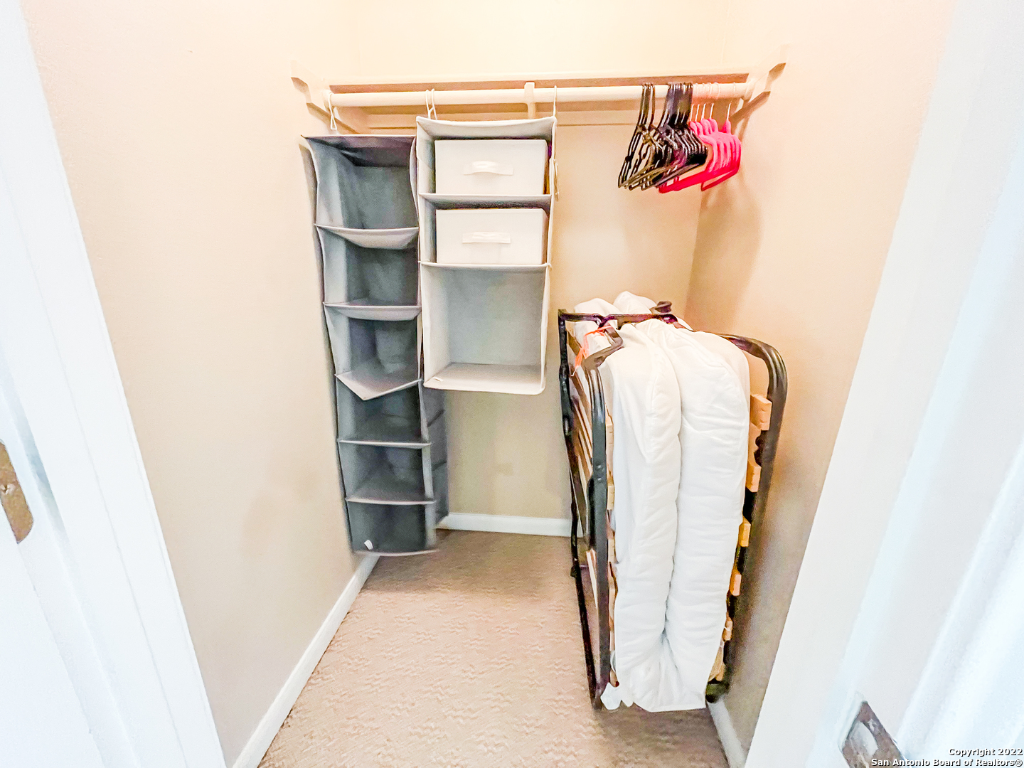 151 Chapel Hill Circle, San Antonio TX 78240