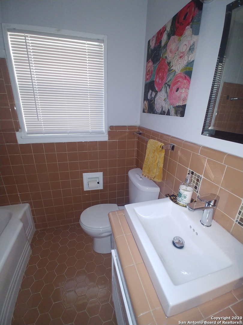 715 Edgebrook Lane San Antonio TX 78213