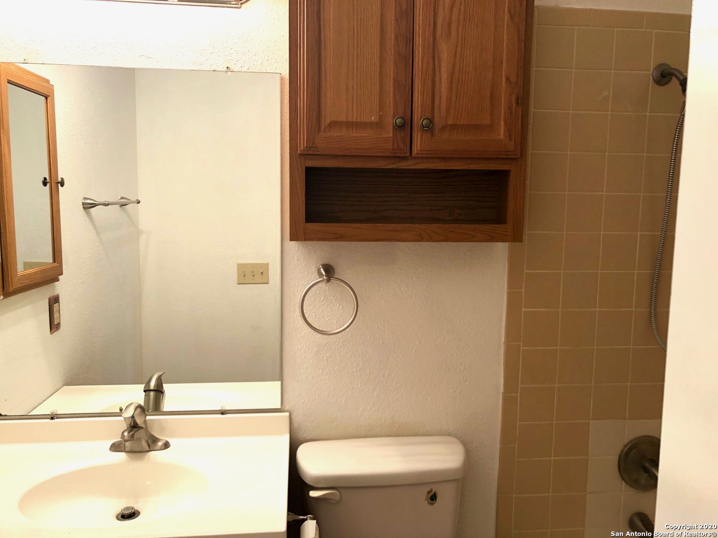 11205 Champion Oak Live Oak TX 78233