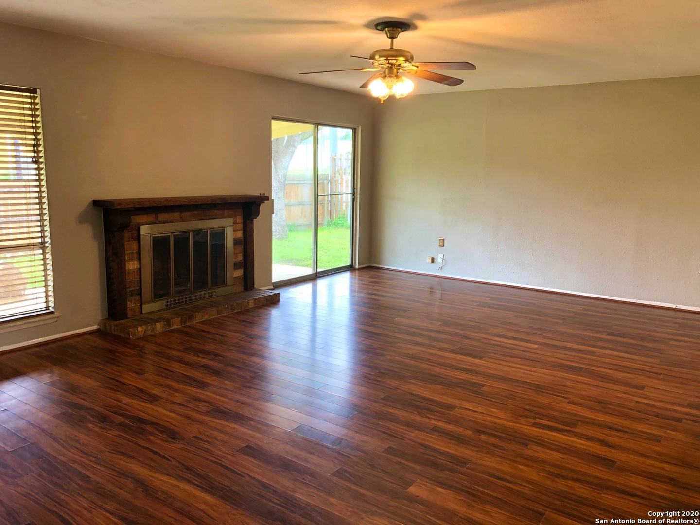 11205 Champion Oak Live Oak TX 78233
