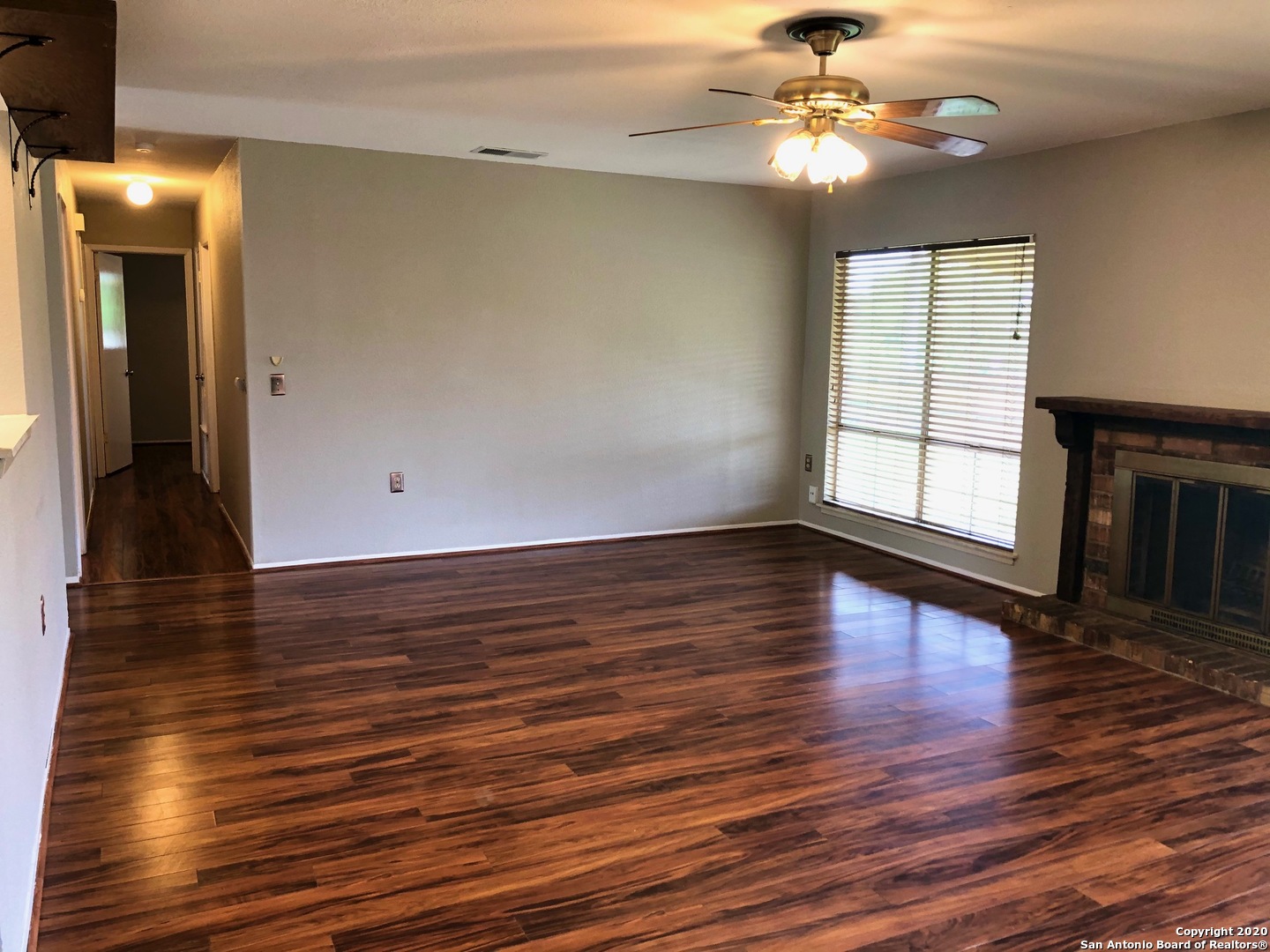 11205 Champion Oak Live Oak TX 78233
