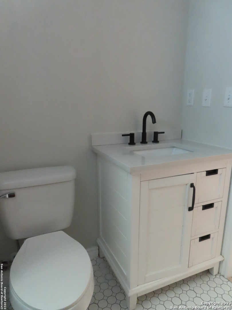 110 Alexander Road San Antonio TX 78201