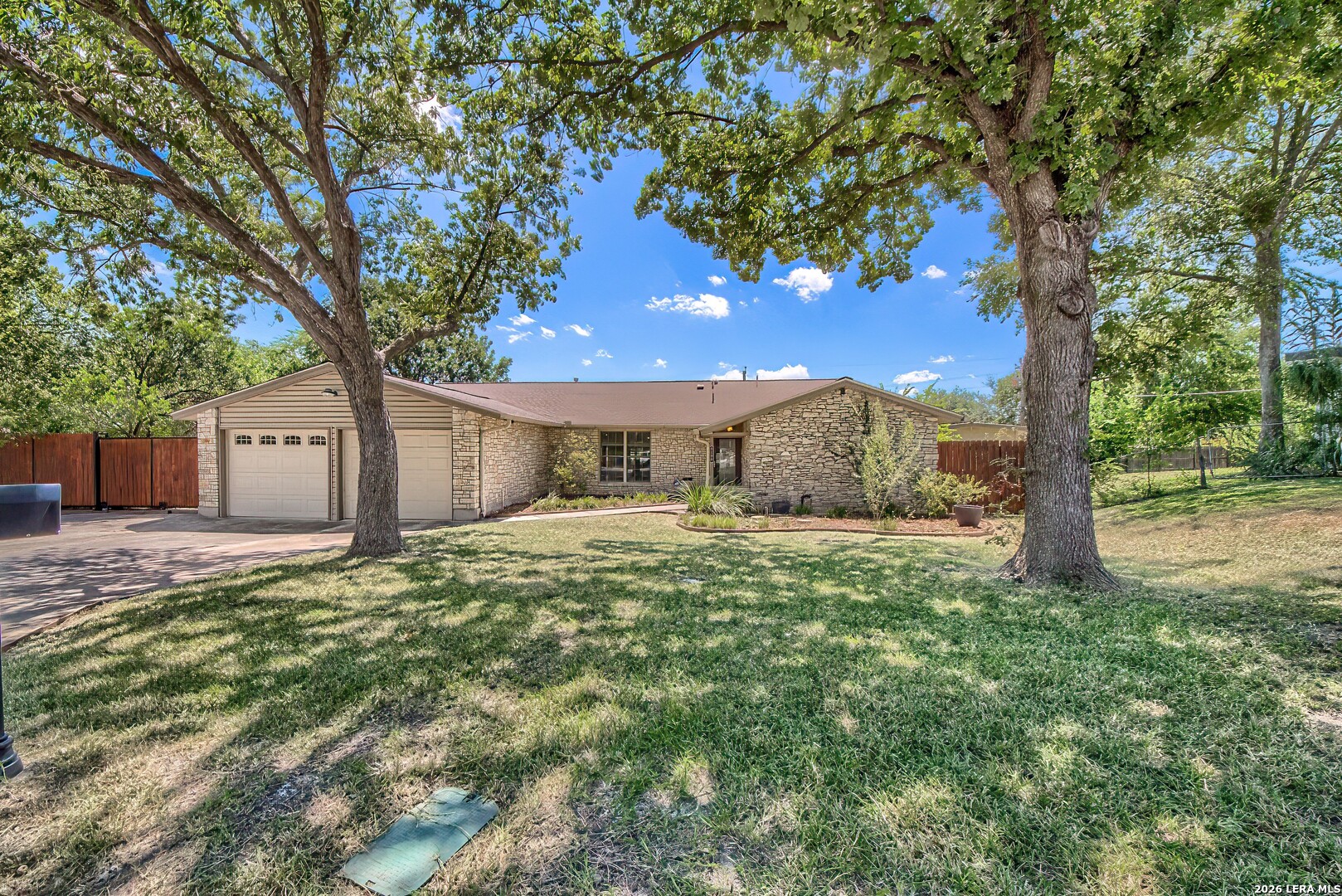 8406 Deer Hollow San Antonio TX 78230