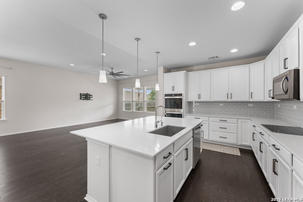 942 Blue Violet New Braunfels TX 78130