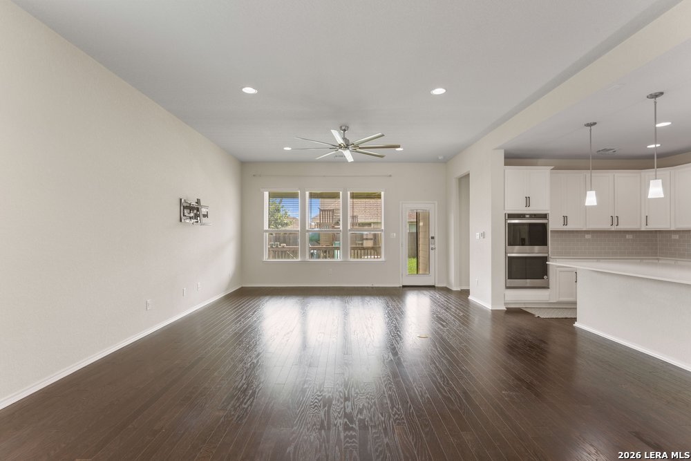 942 Blue Violet New Braunfels TX 78130