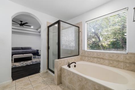 52 Greens Shade San Antonio TX 78216