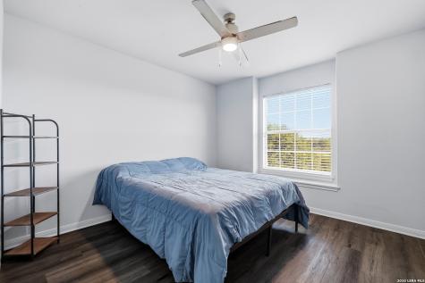 52 Greens Shade San Antonio TX 78216