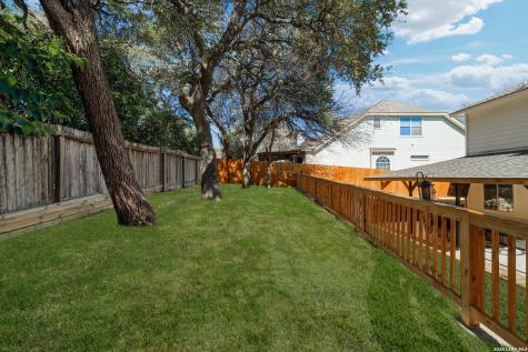 52 Greens Shade San Antonio TX 78216