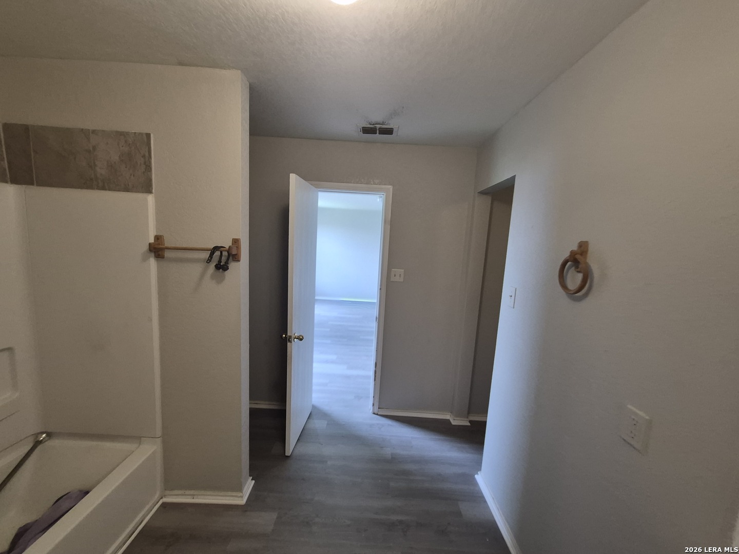 4526 Safe Harbor San Antonio TX 78244