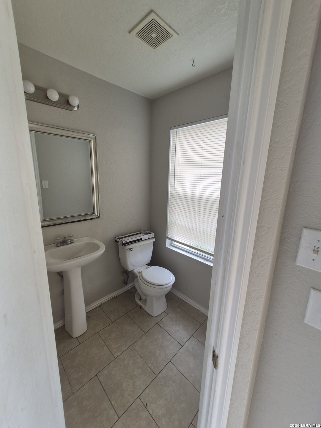 4526 Safe Harbor San Antonio TX 78244