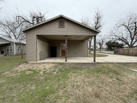 257 E Garza Street New Braunfels TX 78130