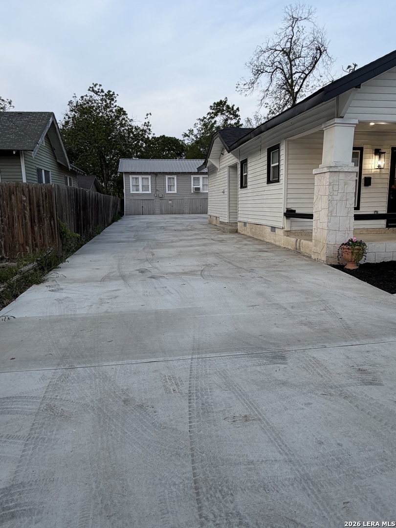 2427 W Southcross Boulevard San Antonio TX 78211
