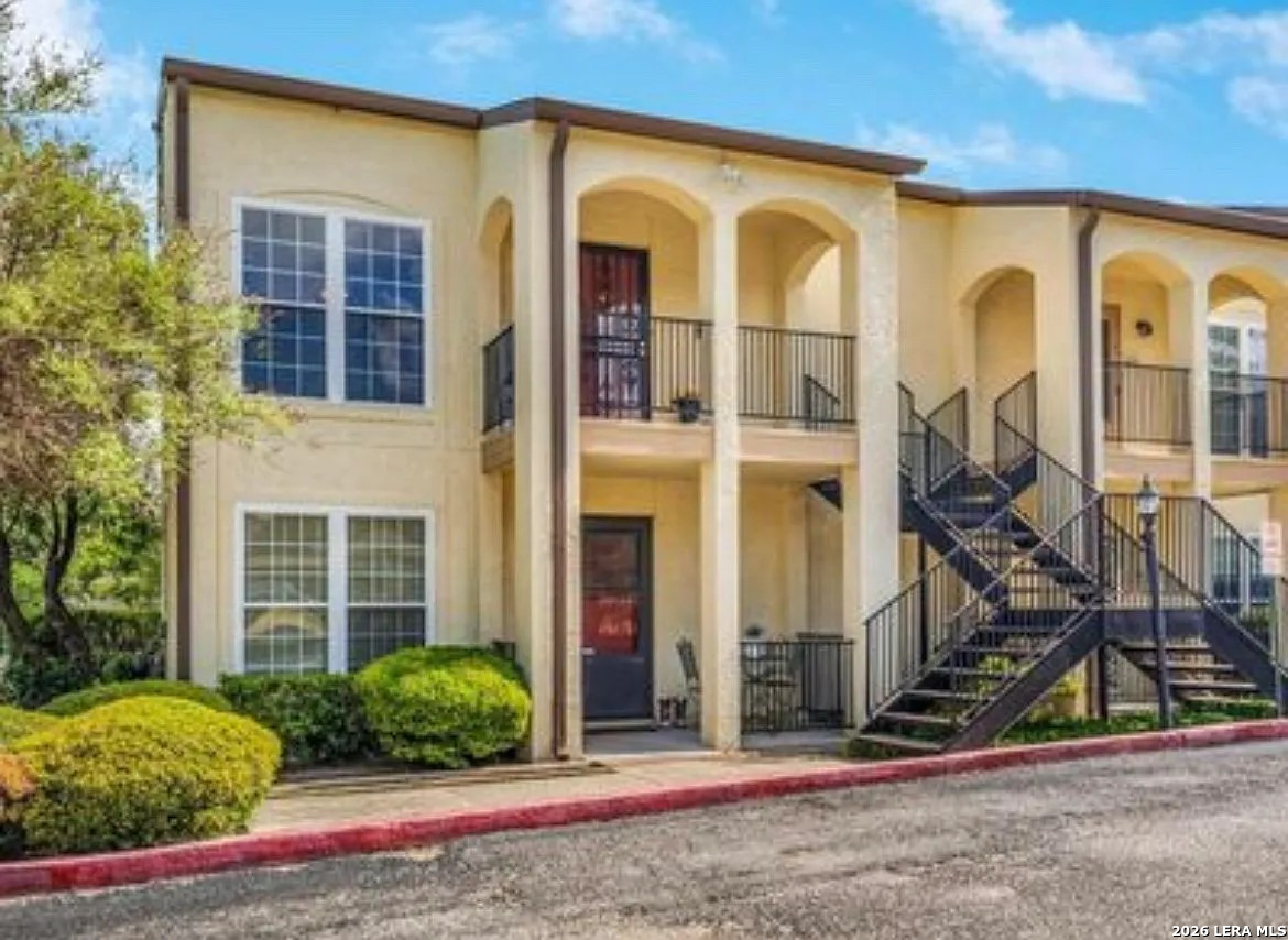 8702 Village Drive San Antonio TX 78217