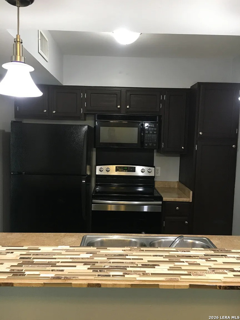 8702 Village Drive San Antonio TX 78217