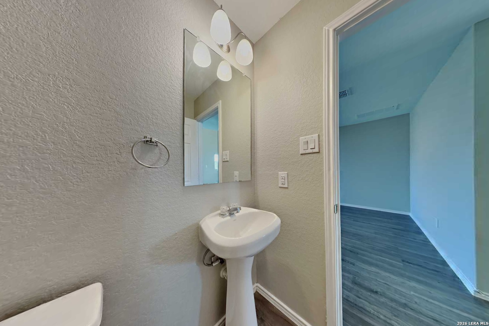 9515 Apple Ridge San Antonio TX 78239