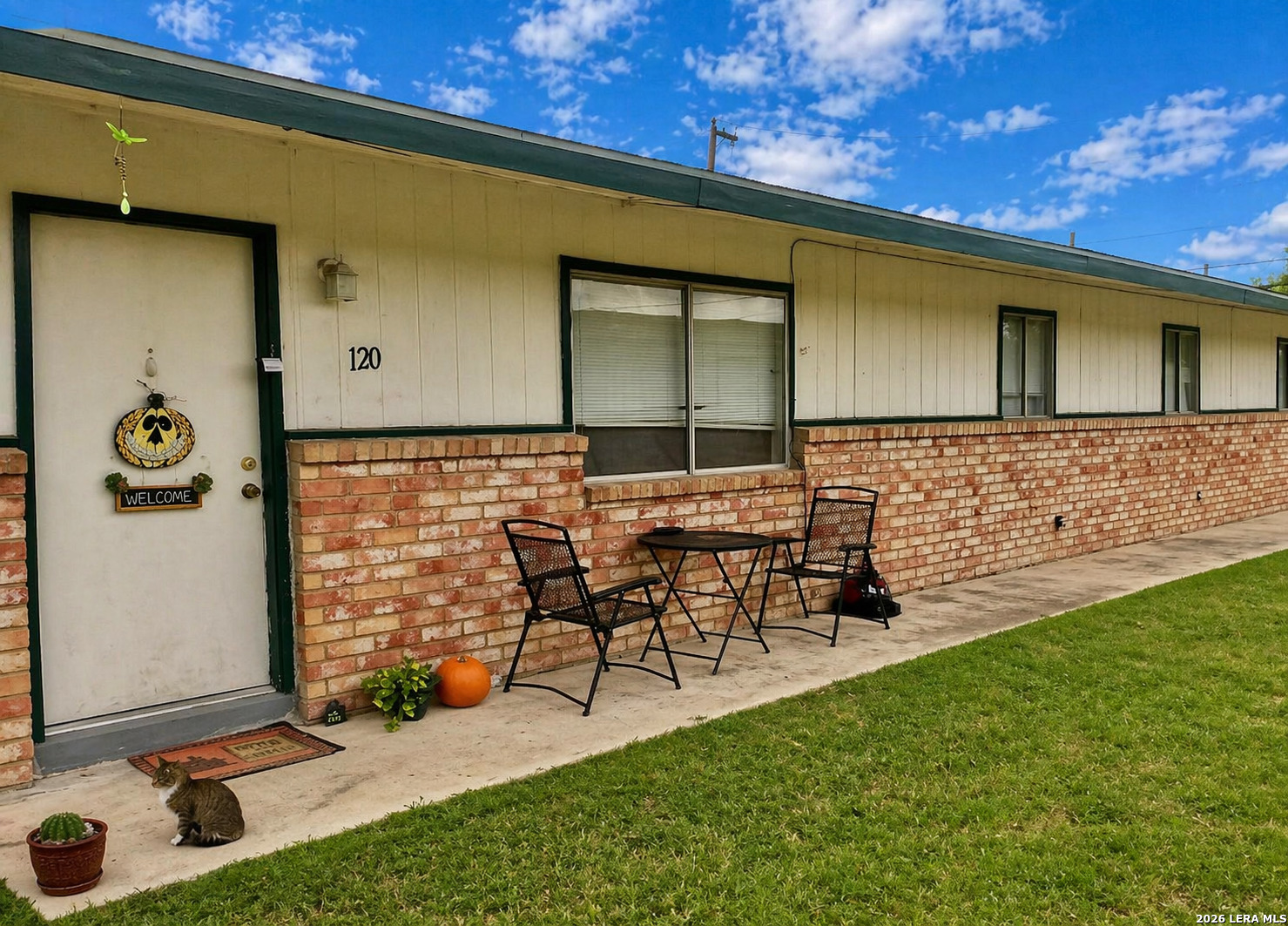 144 W Villaret Boulevard San Antonio TX 78221