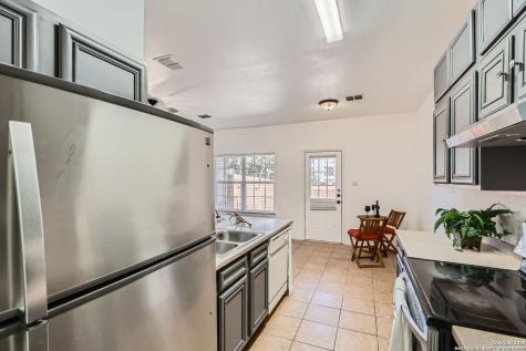 4105 St Charles Bay San Antonio TX 78229
