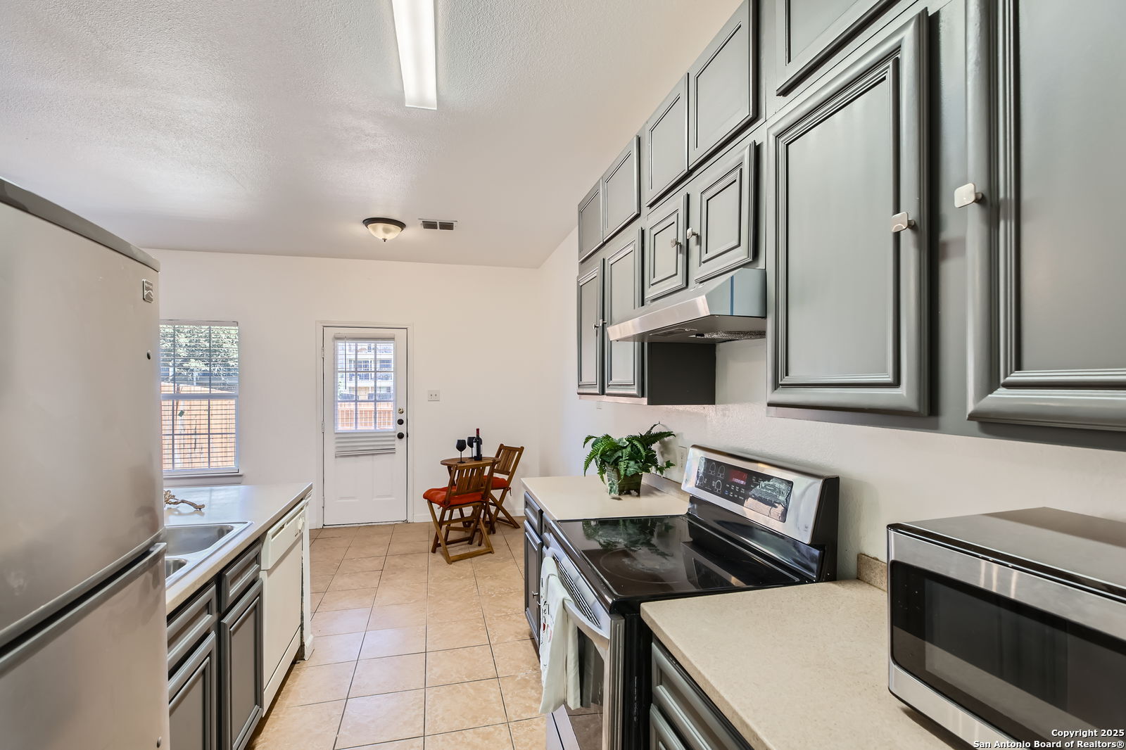4105 St Charles Bay San Antonio TX 78229