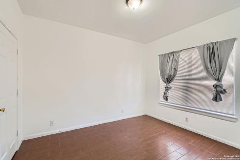 4105 St Charles Bay San Antonio TX 78229