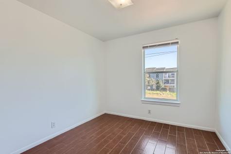 4105 St Charles Bay San Antonio TX 78229