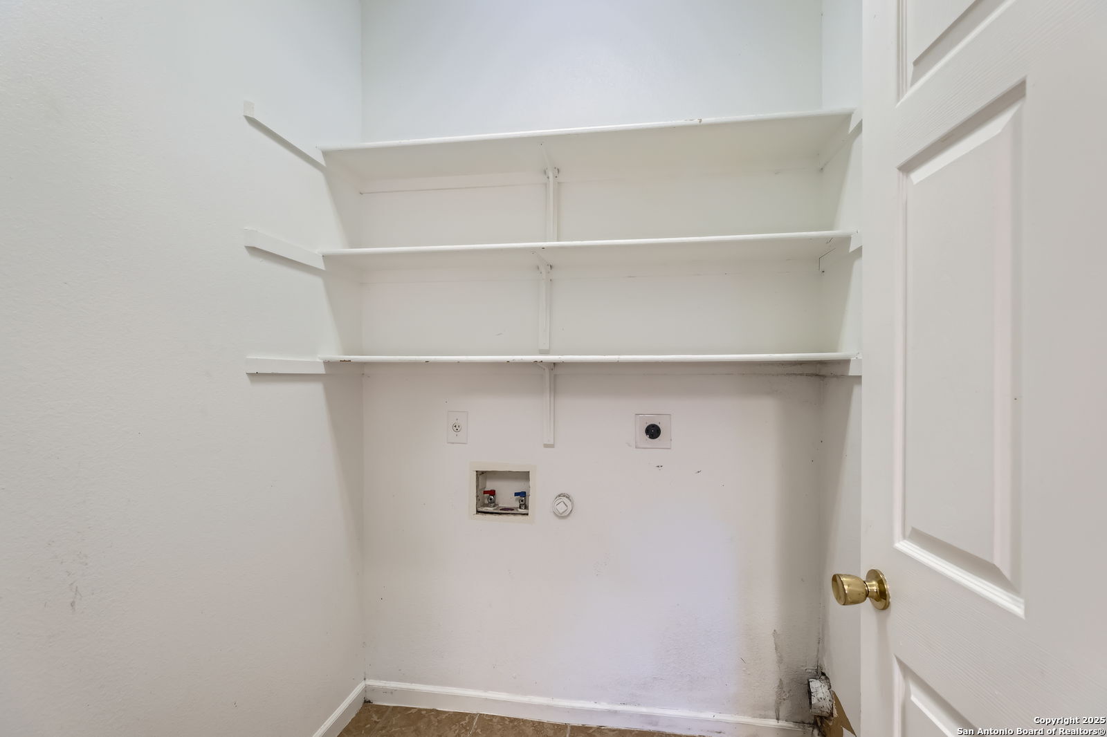 4105 St Charles Bay San Antonio TX 78229