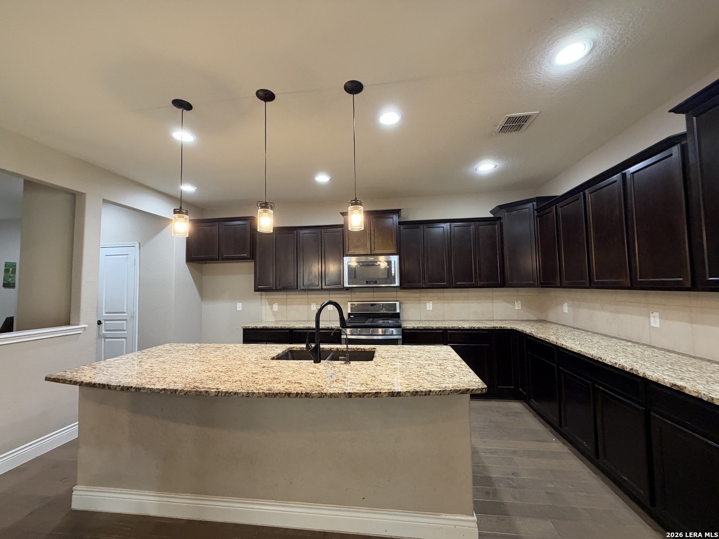10819 Yaupon Holly Helotes TX 78023