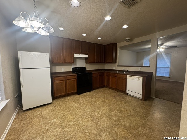3614 Dunlap Fields Converse TX 78109