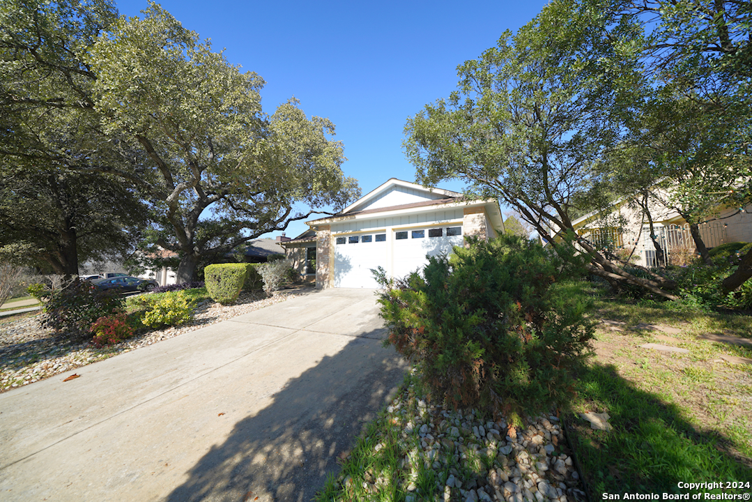 4211 Colonneh Trail San Antonio TX 78218