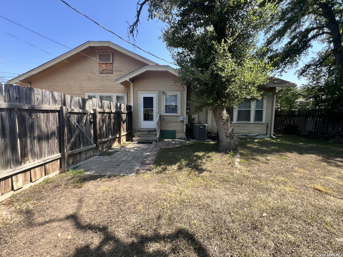 229 Travis Street Kerrville TX 78028