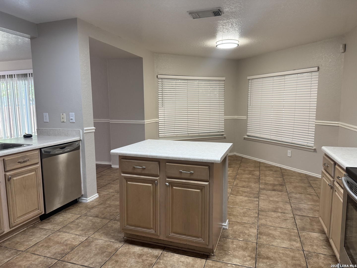 5663 Lovett Oaks San Antonio TX 78218