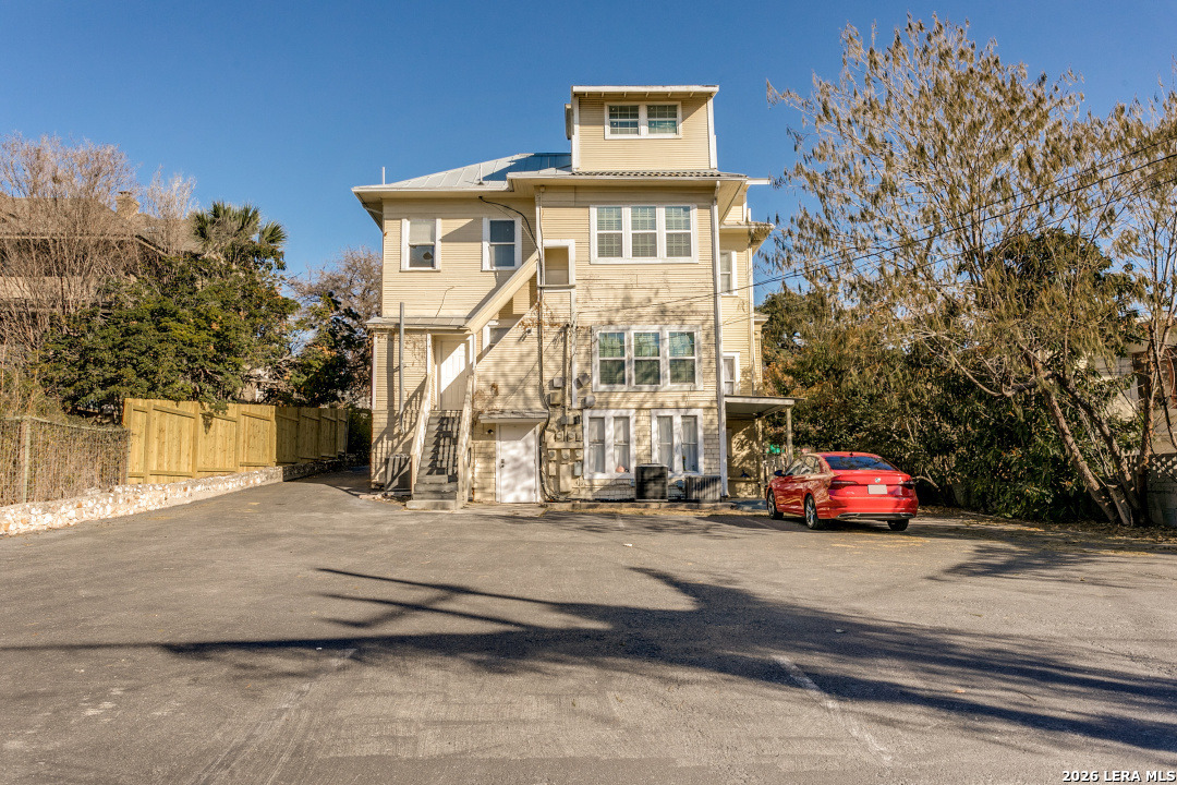 130 E Craig San Antonio TX 78212