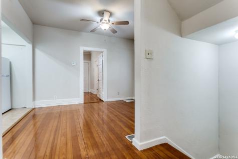 130 E Craig San Antonio TX 78212
