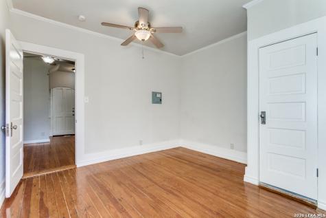 130 E Craig San Antonio TX 78212