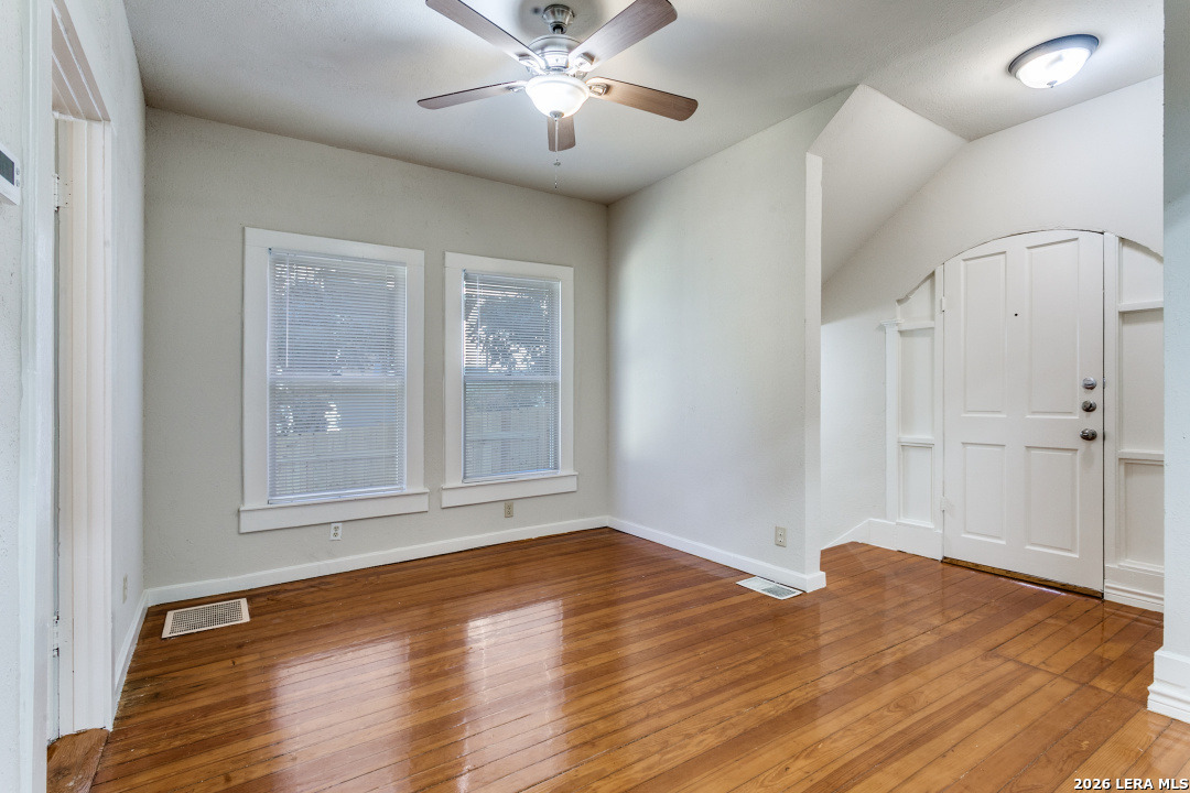 130 E Craig San Antonio TX 78212