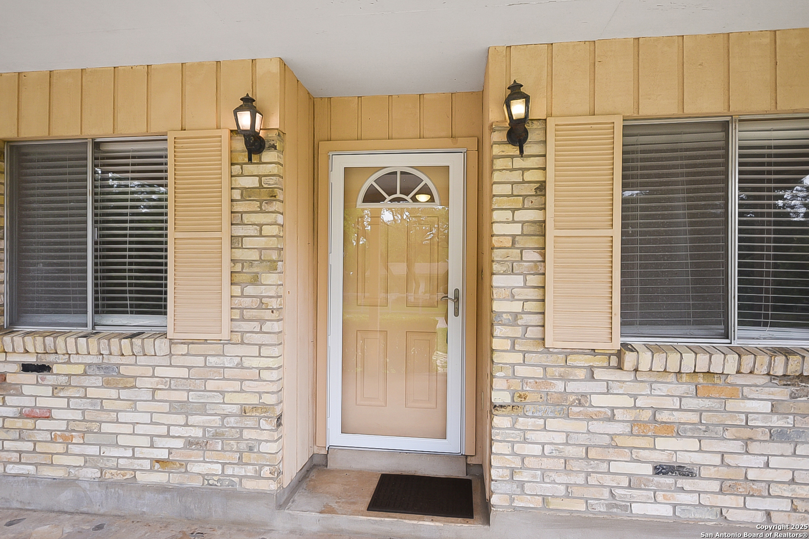 185 Oklahoma Avenue New Braunfels TX 78130