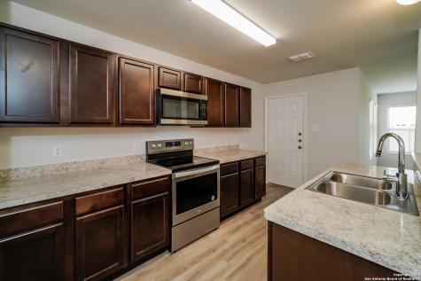 10447 Clearwater Way San Antonio TX 78223