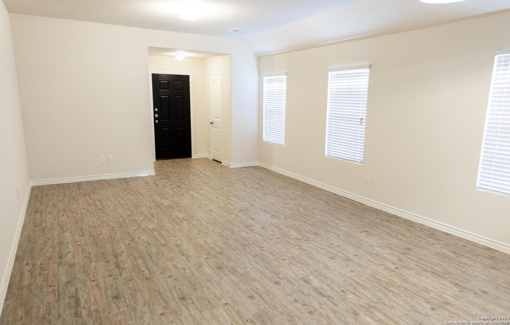 8202 Tesoro Hills San Antonio TX 78242