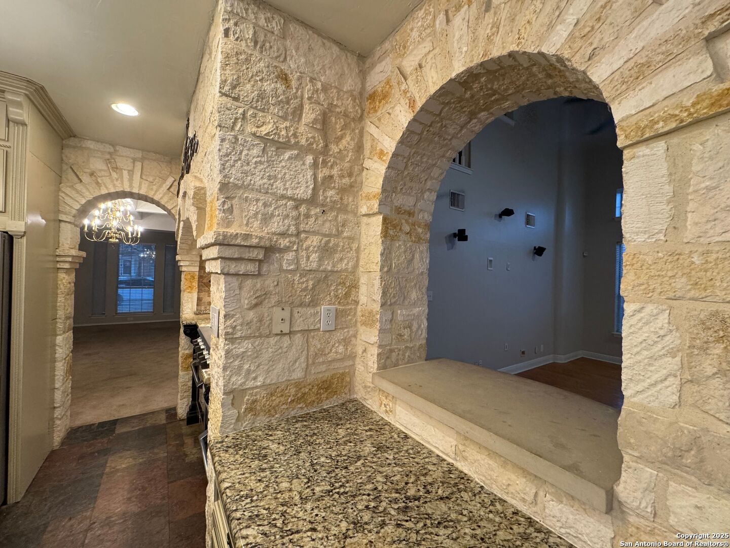 10118 Mission Creek Converse TX 78109