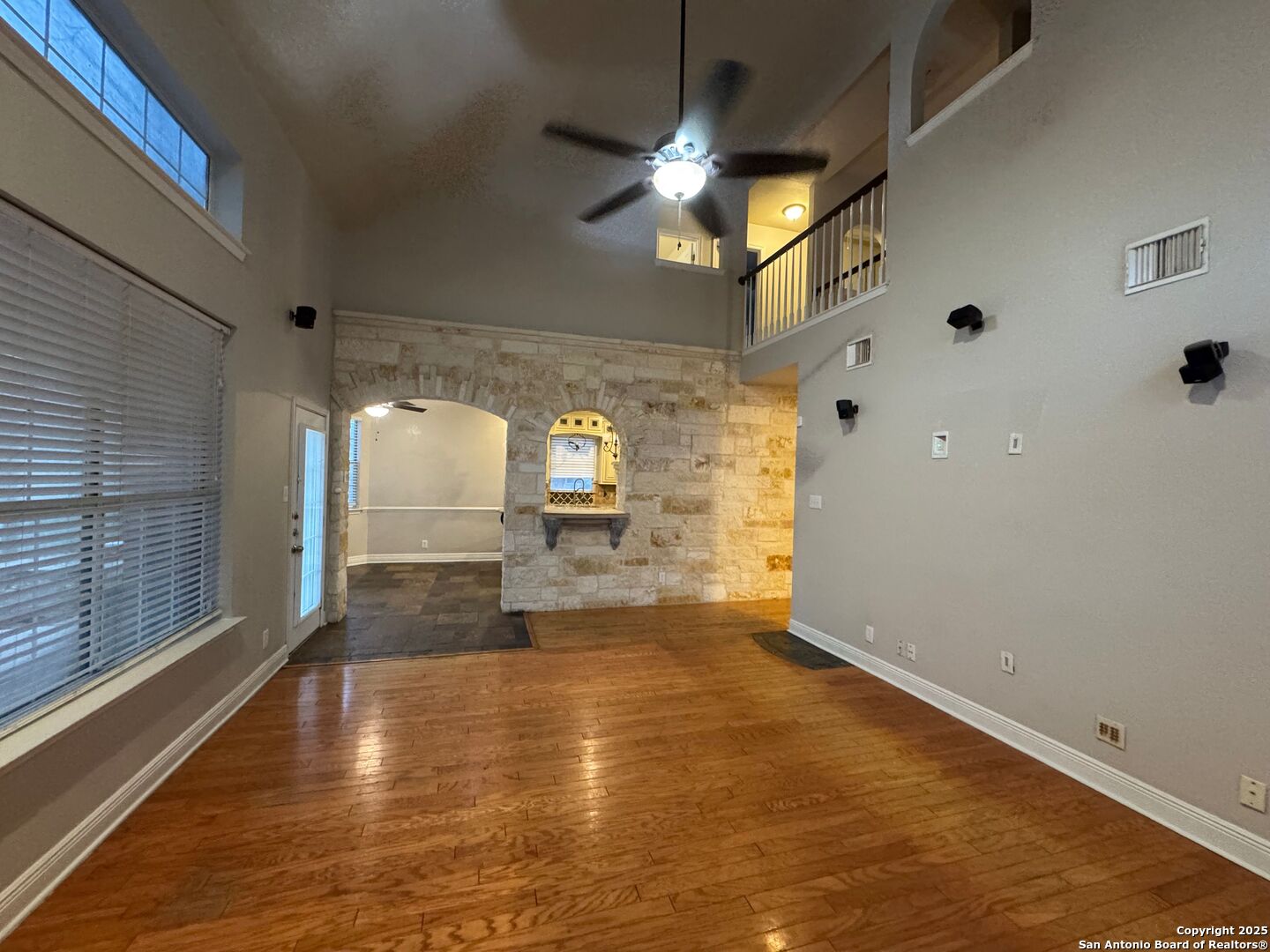 10118 Mission Creek Converse TX 78109