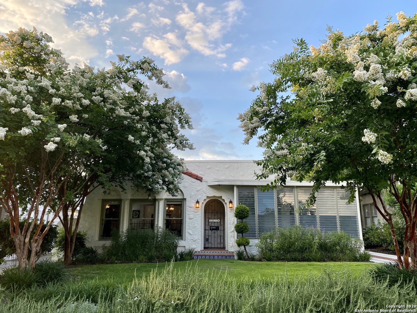 107 W Ridgewood Court San Antonio TX 78212