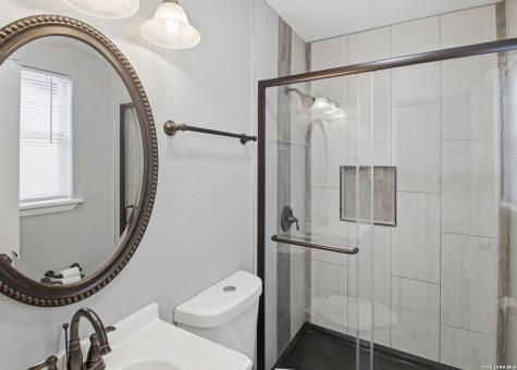 309 Jeanette Drive Converse TX 78109