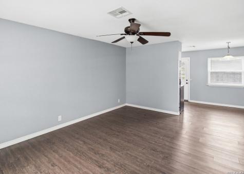 309 Jeanette Drive Converse TX 78109