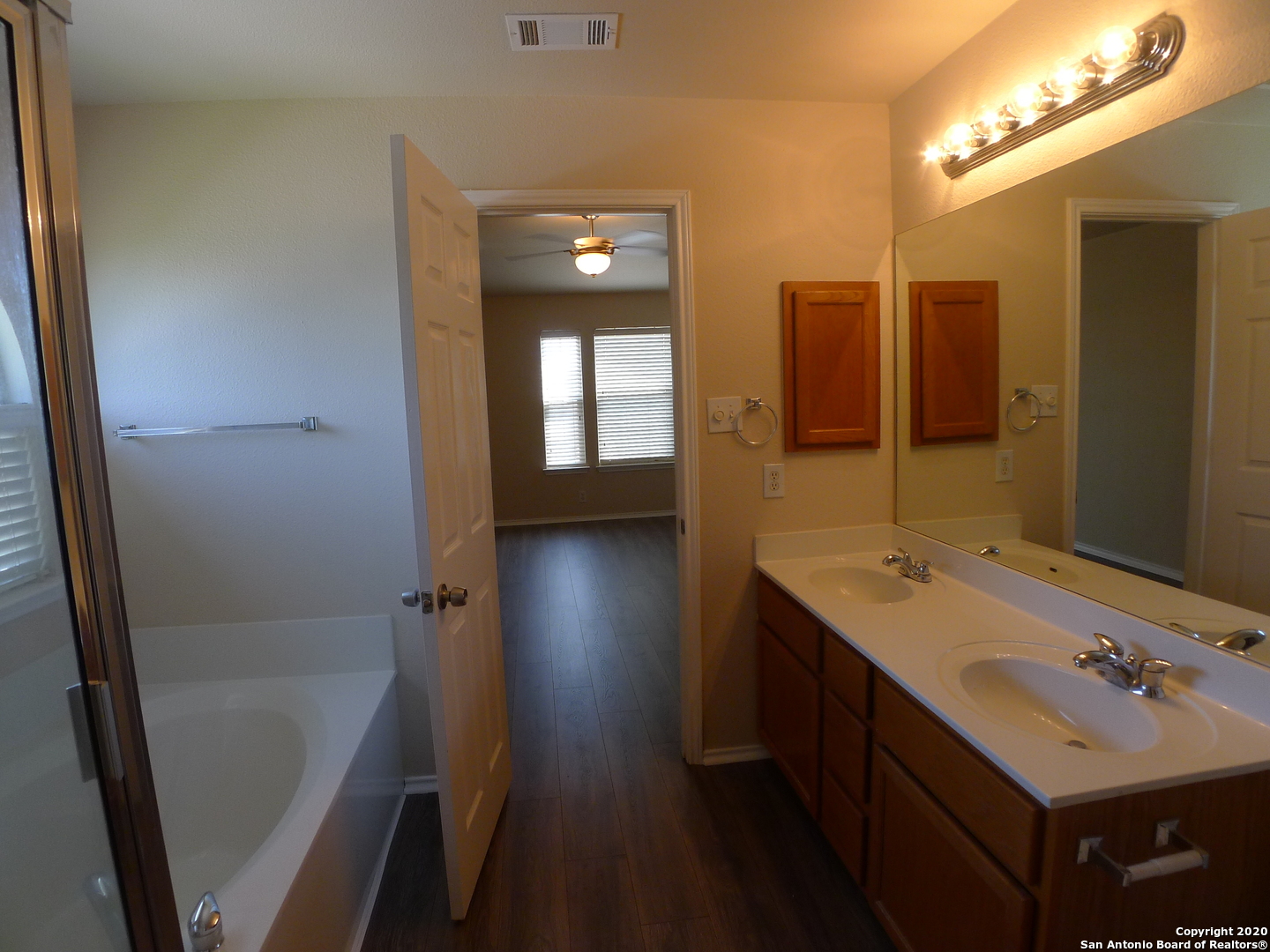 2935 Encino River San Antonio TX 78259