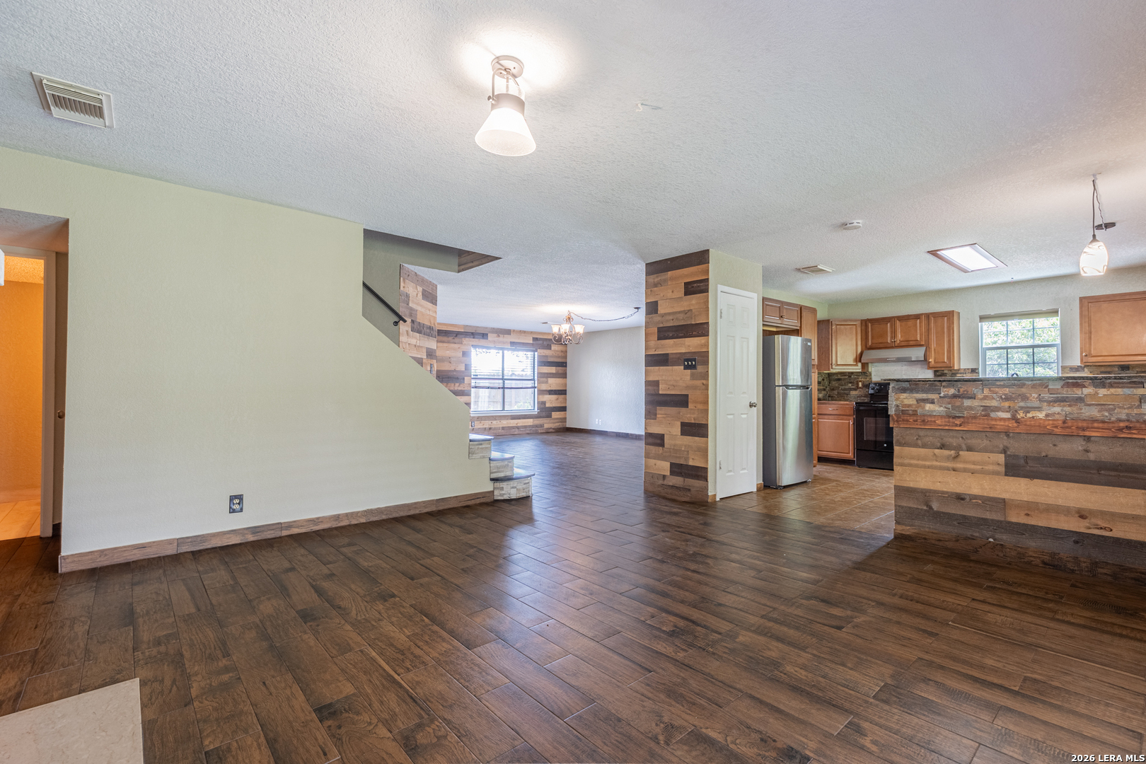 5702 Sunrise Laurel San Antonio TX 78244