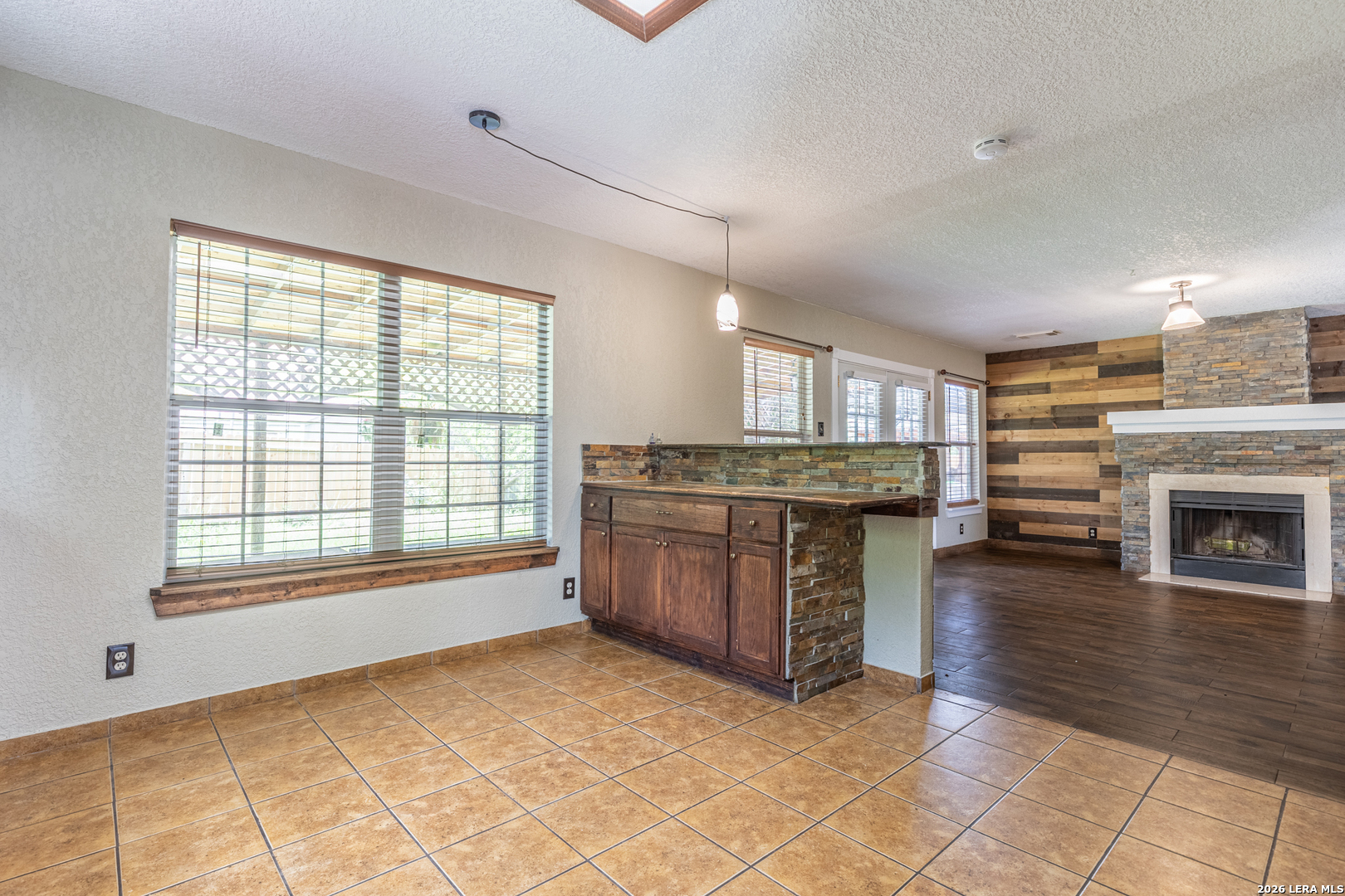 5702 Sunrise Laurel San Antonio TX 78244