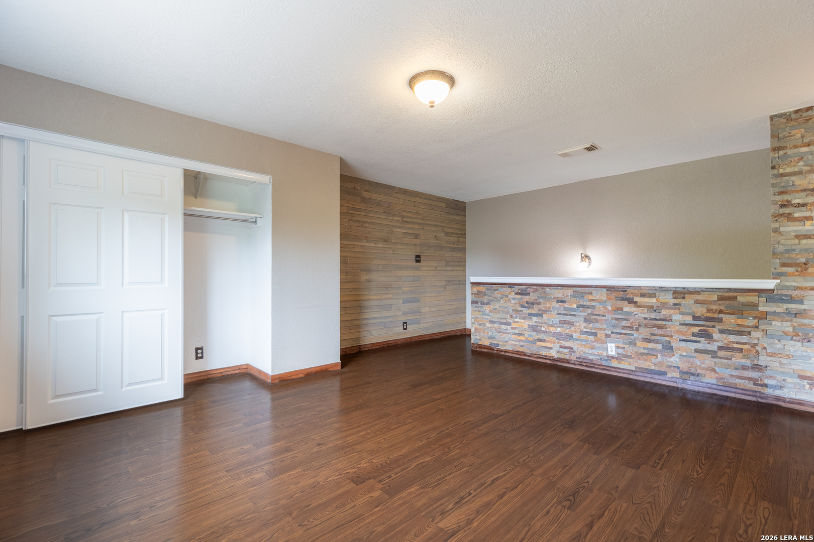 5702 Sunrise Laurel San Antonio TX 78244
